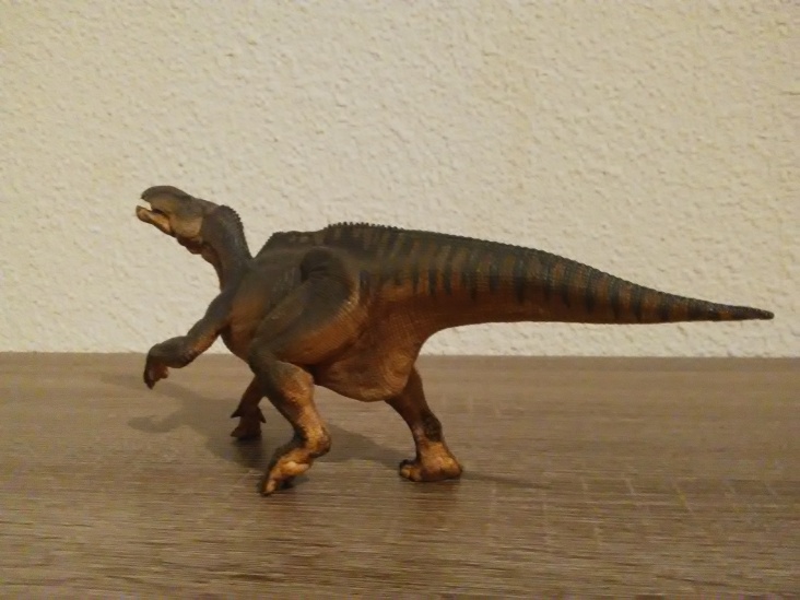 Iguanodon, Papo. Crédit : Chris Bellabas